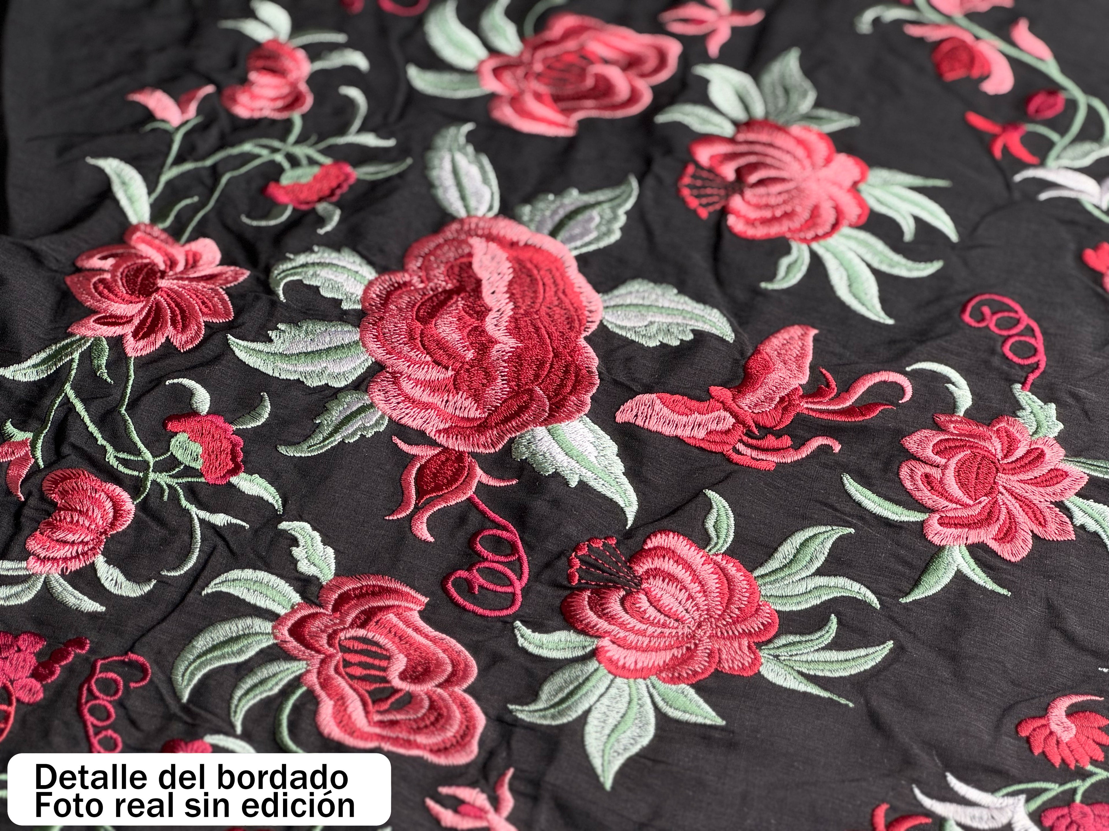 Manton de Flamenca Bordado – Ligero algodón 140X60  y con flecos corto 15cm