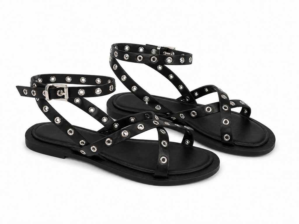 Sandalias planas para mujer | Tiras cruzadas con tachuelas y hebilla ajustable | Estilo moderno para verano