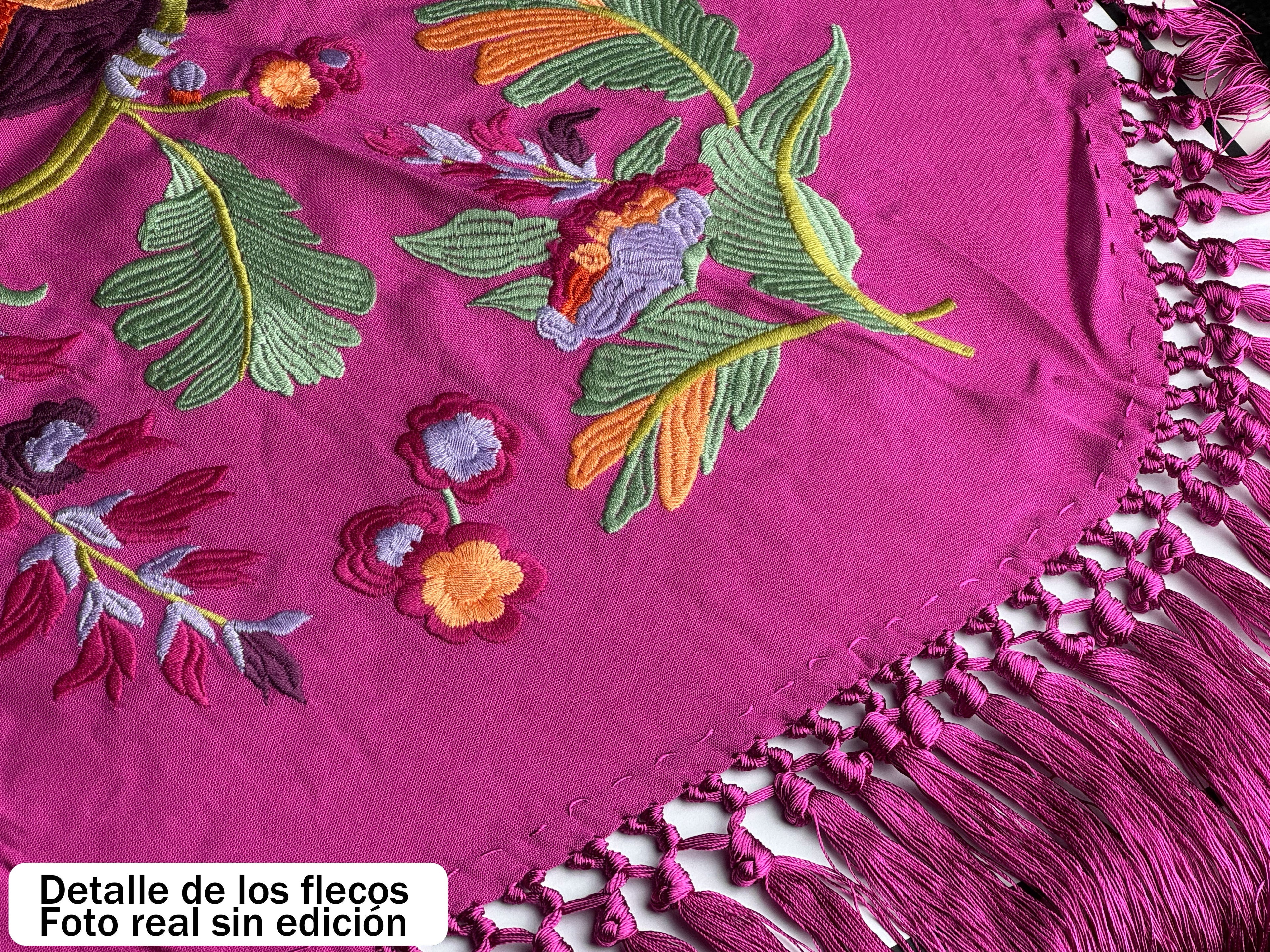 Mantón de Flamenca bordado multicolor o liso – Colección Loro y Flores de algodón 140x50 con flecos corto 20cm